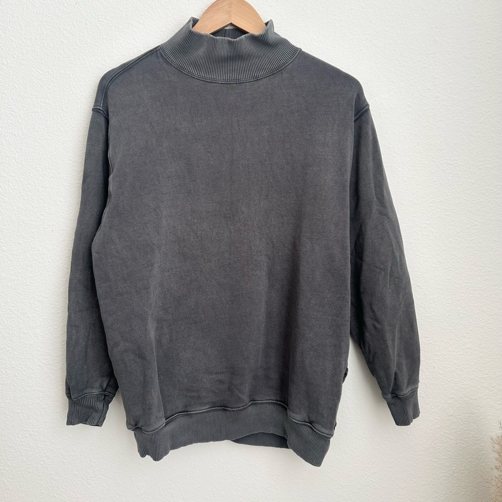 Aerie Washed Grey Pullover Sweatshirt - Small